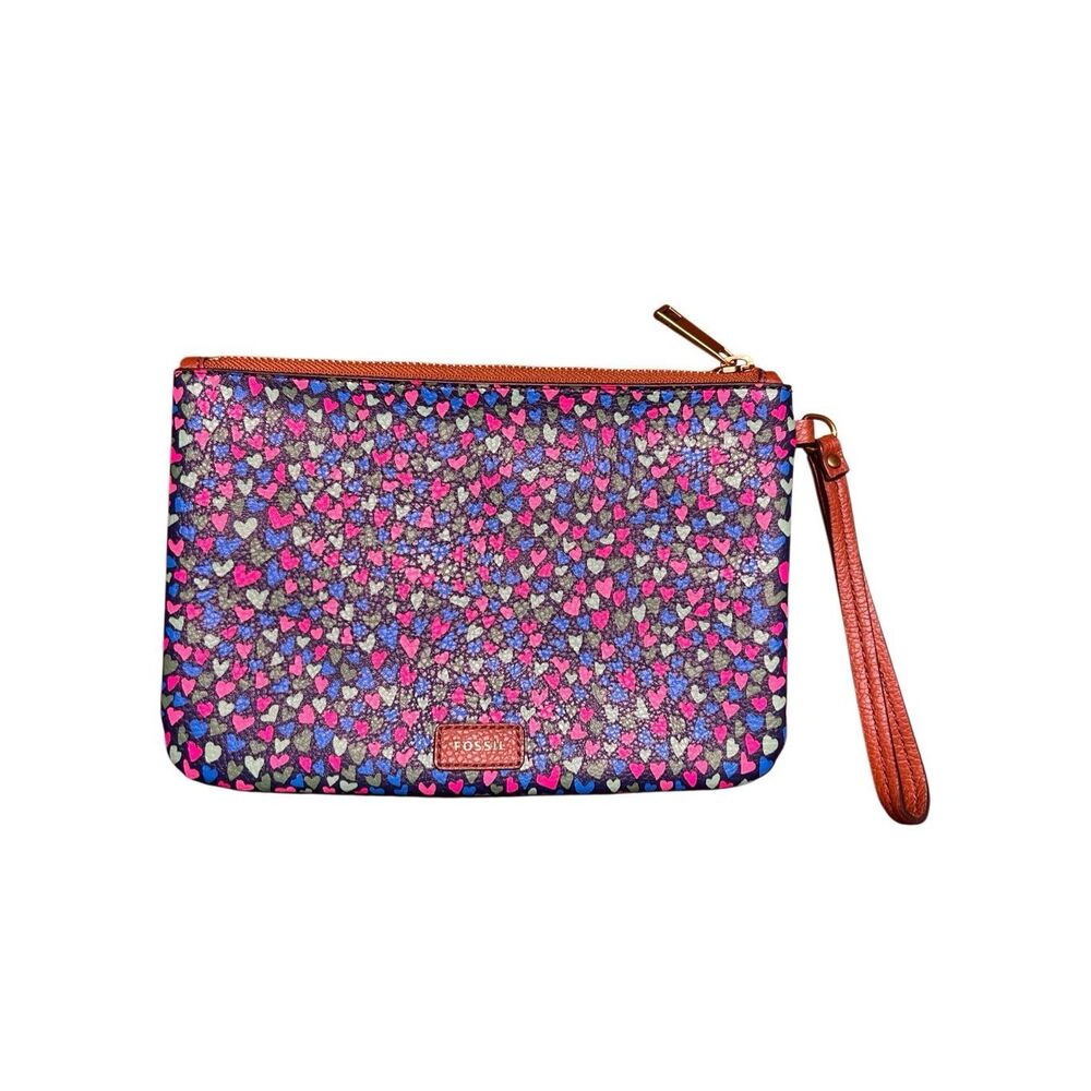 Fossil Tessa LG Hearts Wristlet NWT 8.5” x 6” NEW Blue Background with Hearts